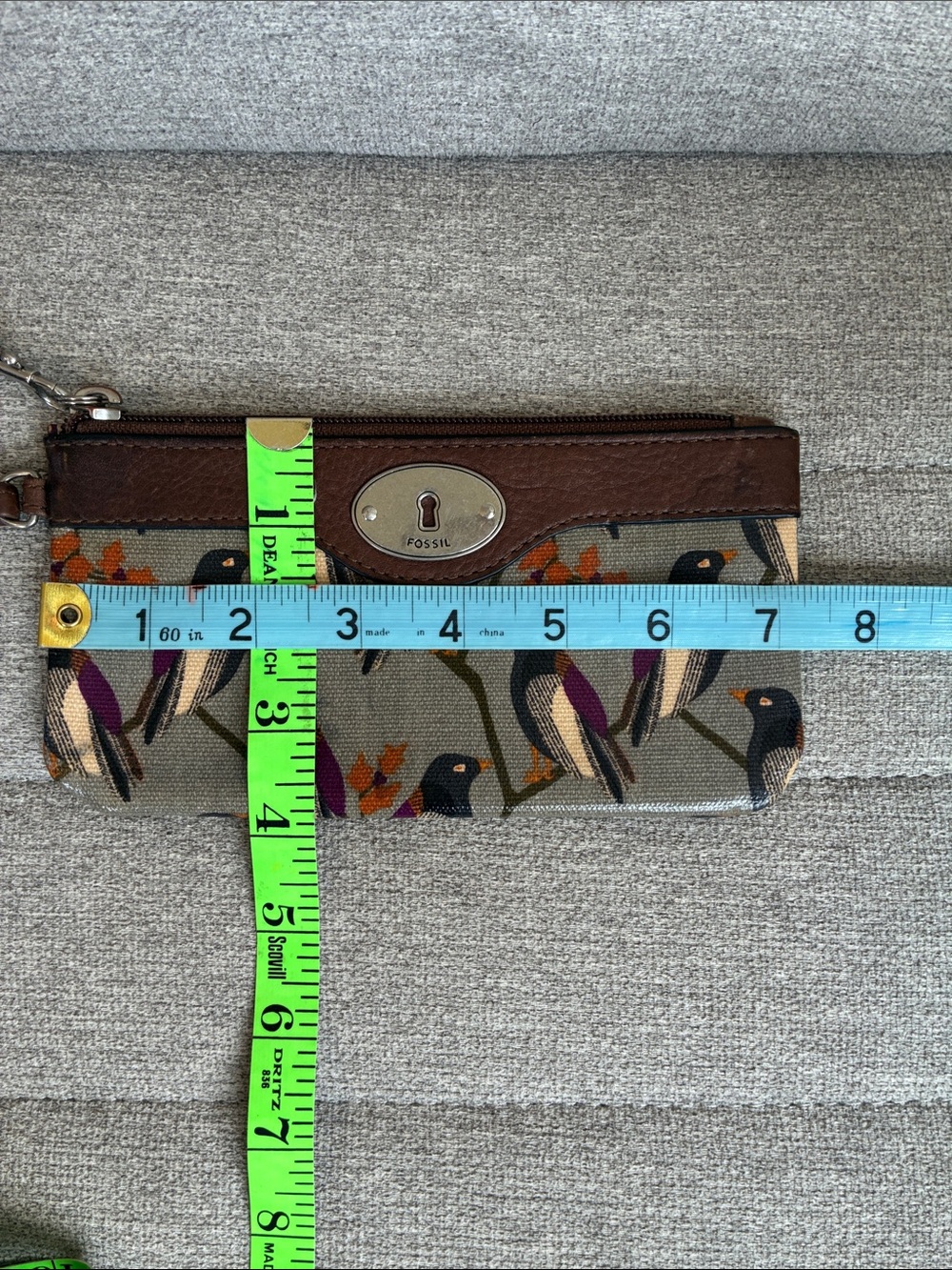 Fossil Key-Per Wristlet Bird Pattern - Picture 5 of 11